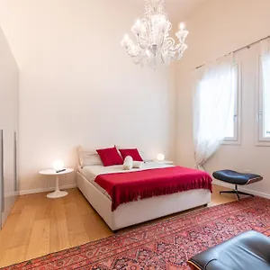 Appartamento Chic Elegance At Borgo Tommasini, Parma